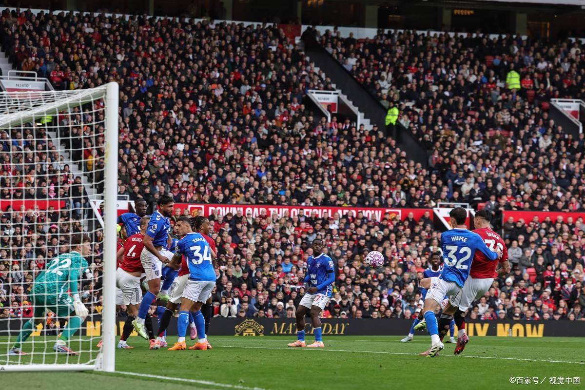 多特蒙德客负法兰克福，球迷不满的简单介绍