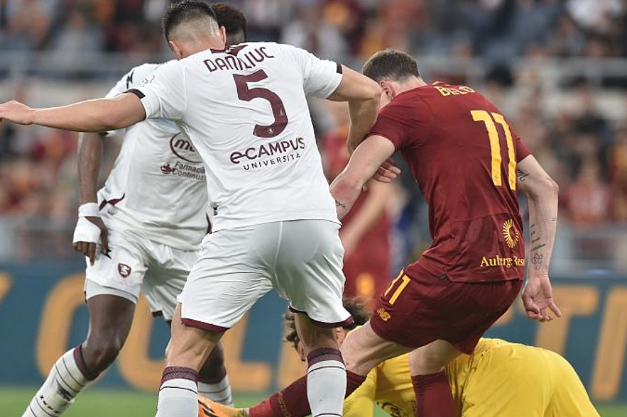 曼彻斯特联大胜，连胜序幕拉开帷幕