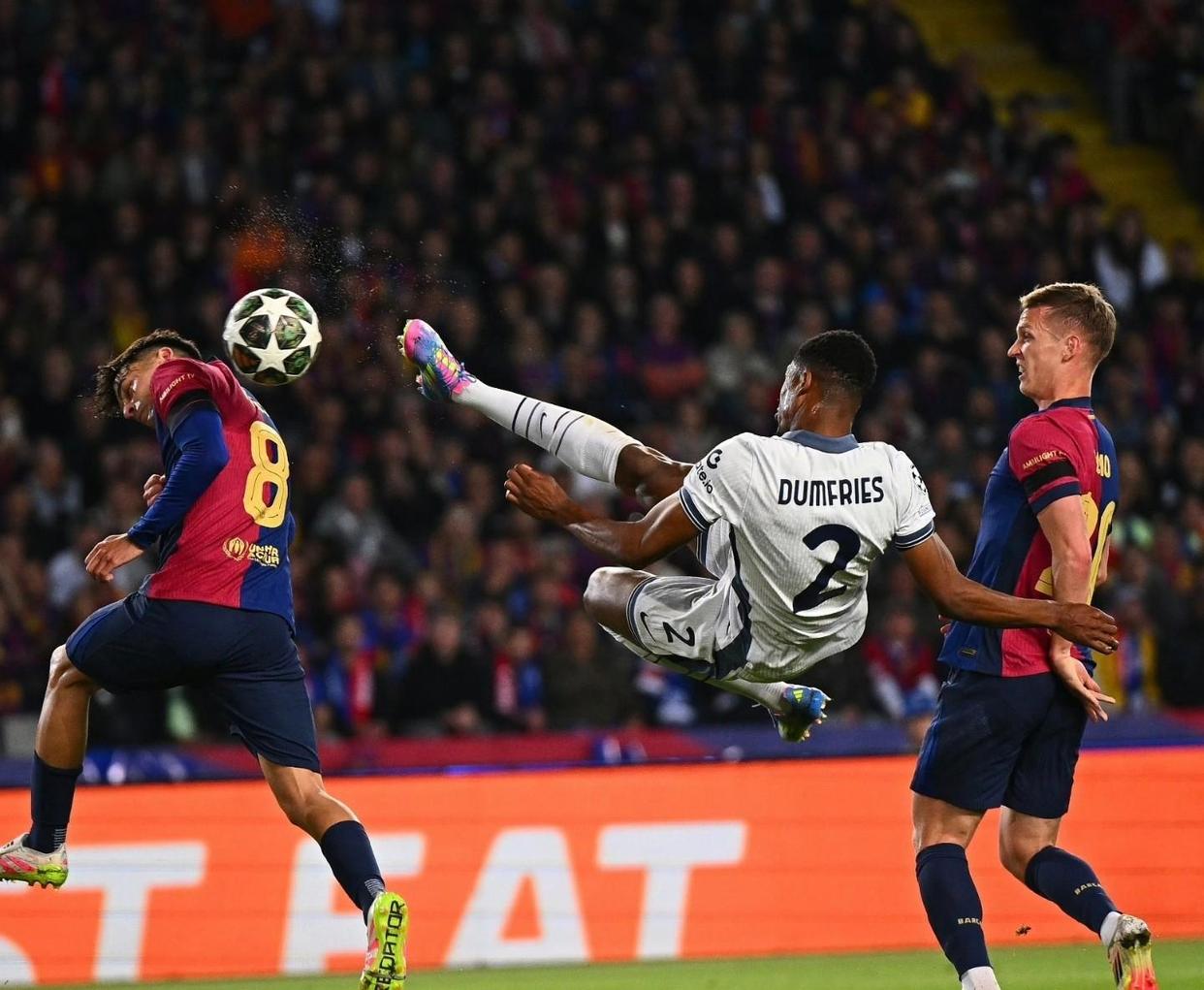 欧洲足坛出现技惊四座的一幕