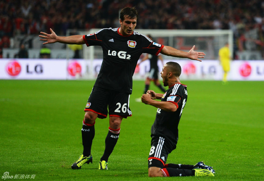 关于甘冈队客场挫败雷恩，赢得关键胜利的信息