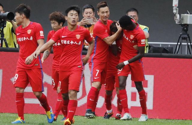 国安客场不敌重庆力帆，保持中超积分榜第一位置